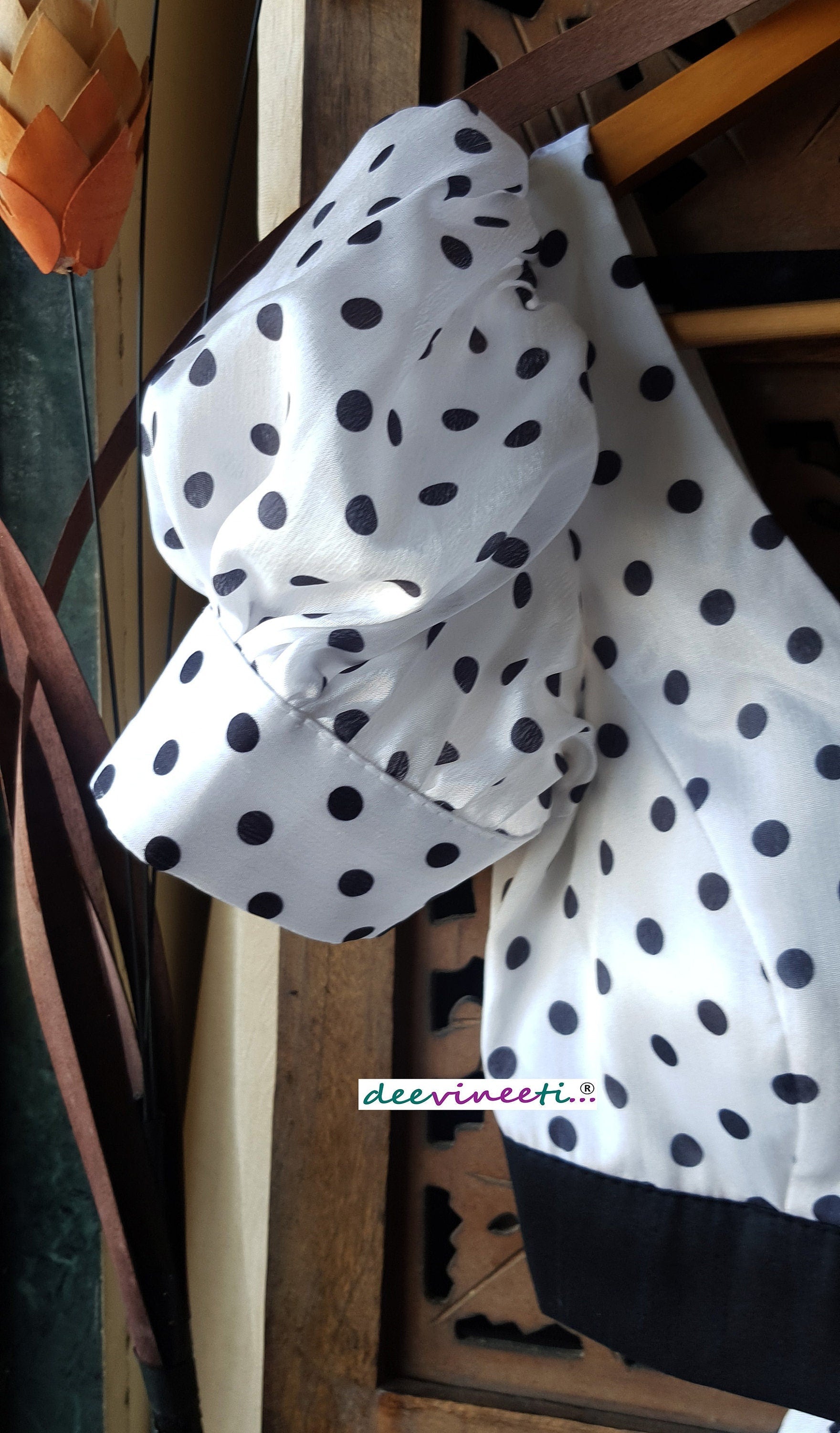 Black and White Polka Dot Puff Sleeves Blouse DVBL_242