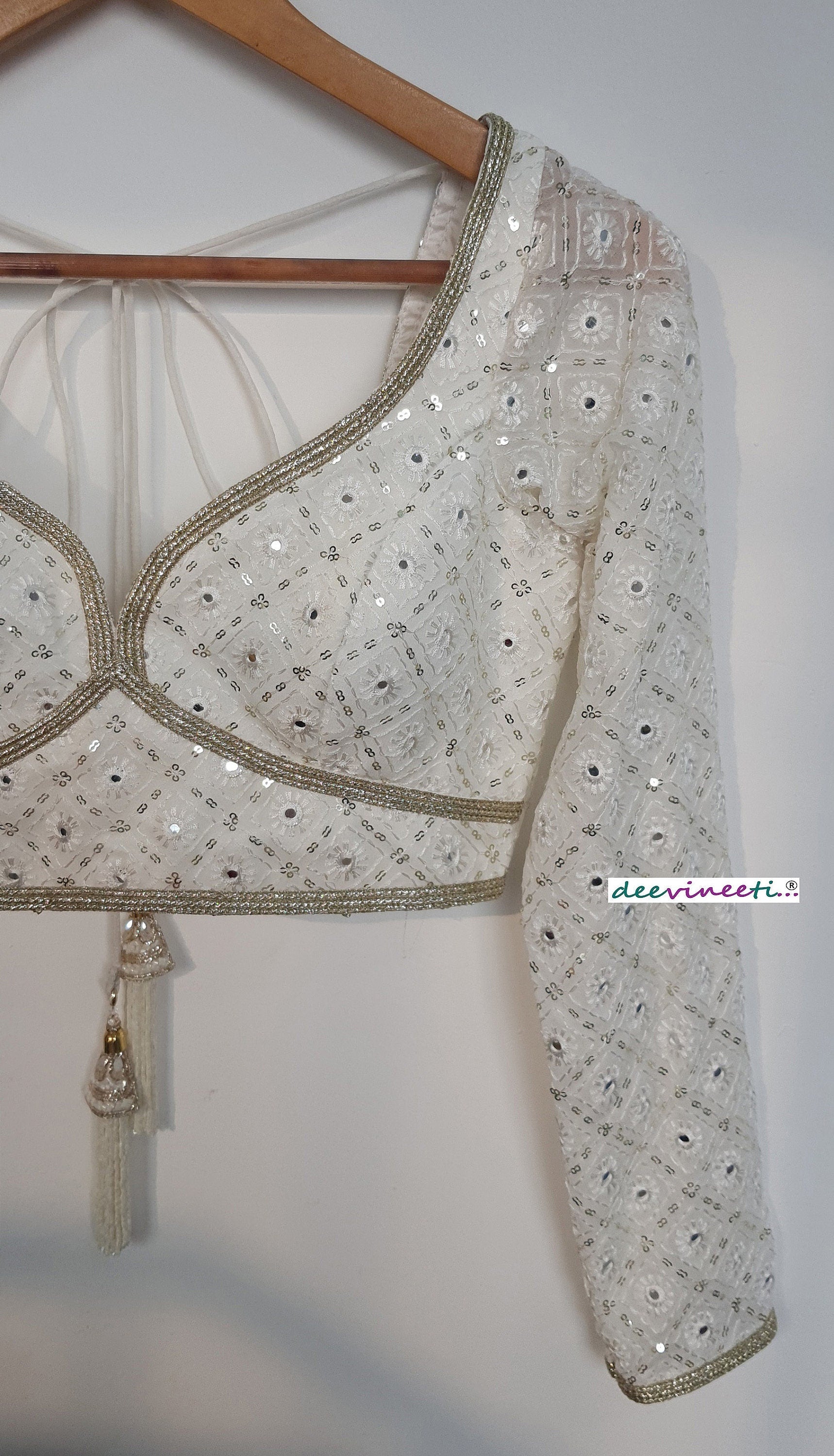 Off-White Chikankari Sweetheart Neck Long Sleeves Blouse DVBL_307