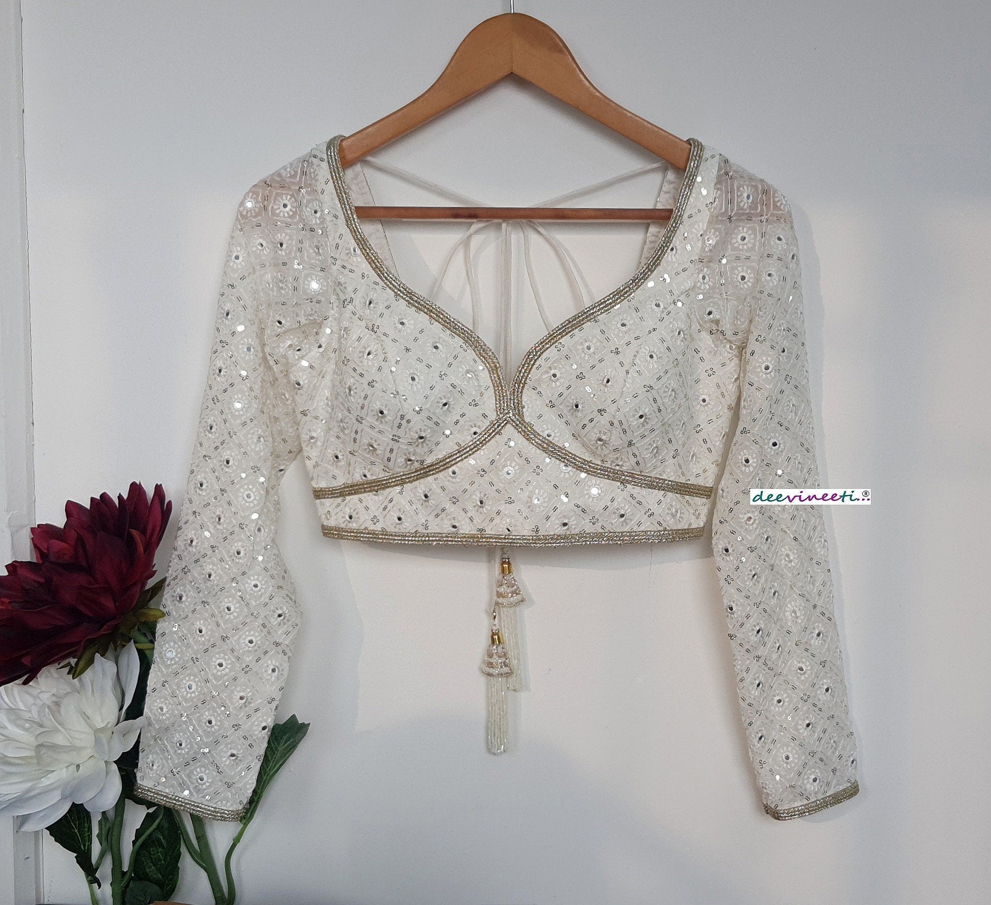 Off-White Chikankari Sweetheart Neck Long Sleeves Blouse DVBL_307