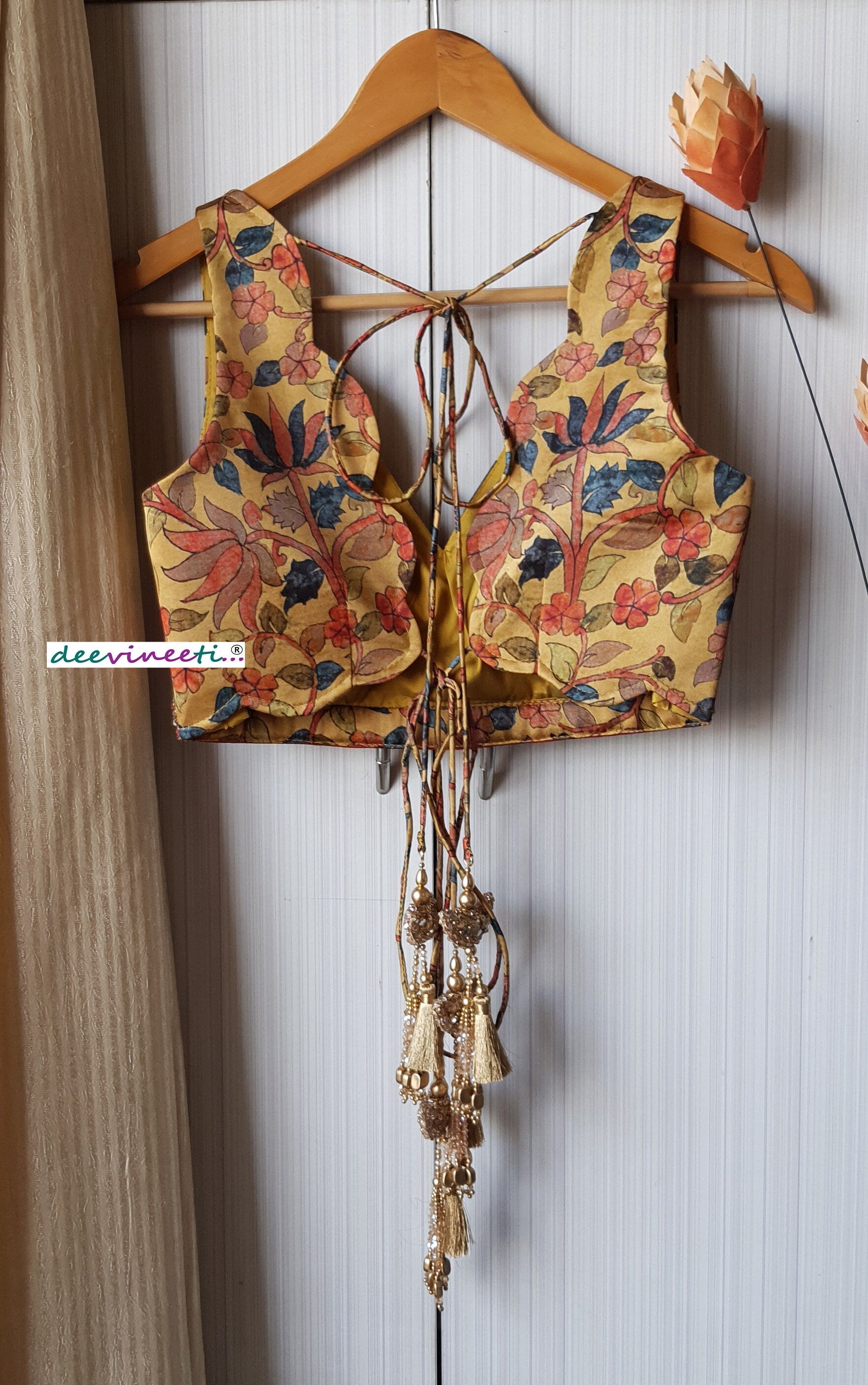 Medallion Yellow Printed Scallop Neck Blouse DVBL_241