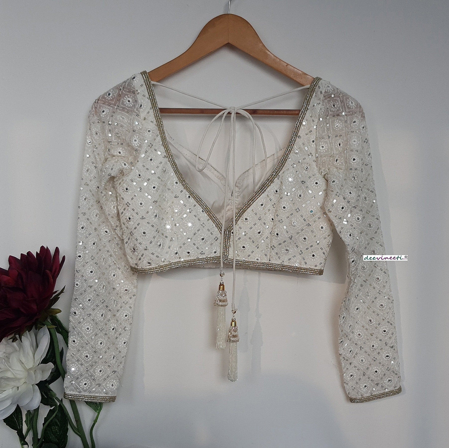 Off-White Chikankari Sweetheart Neck Long Sleeves Blouse DVBL_307