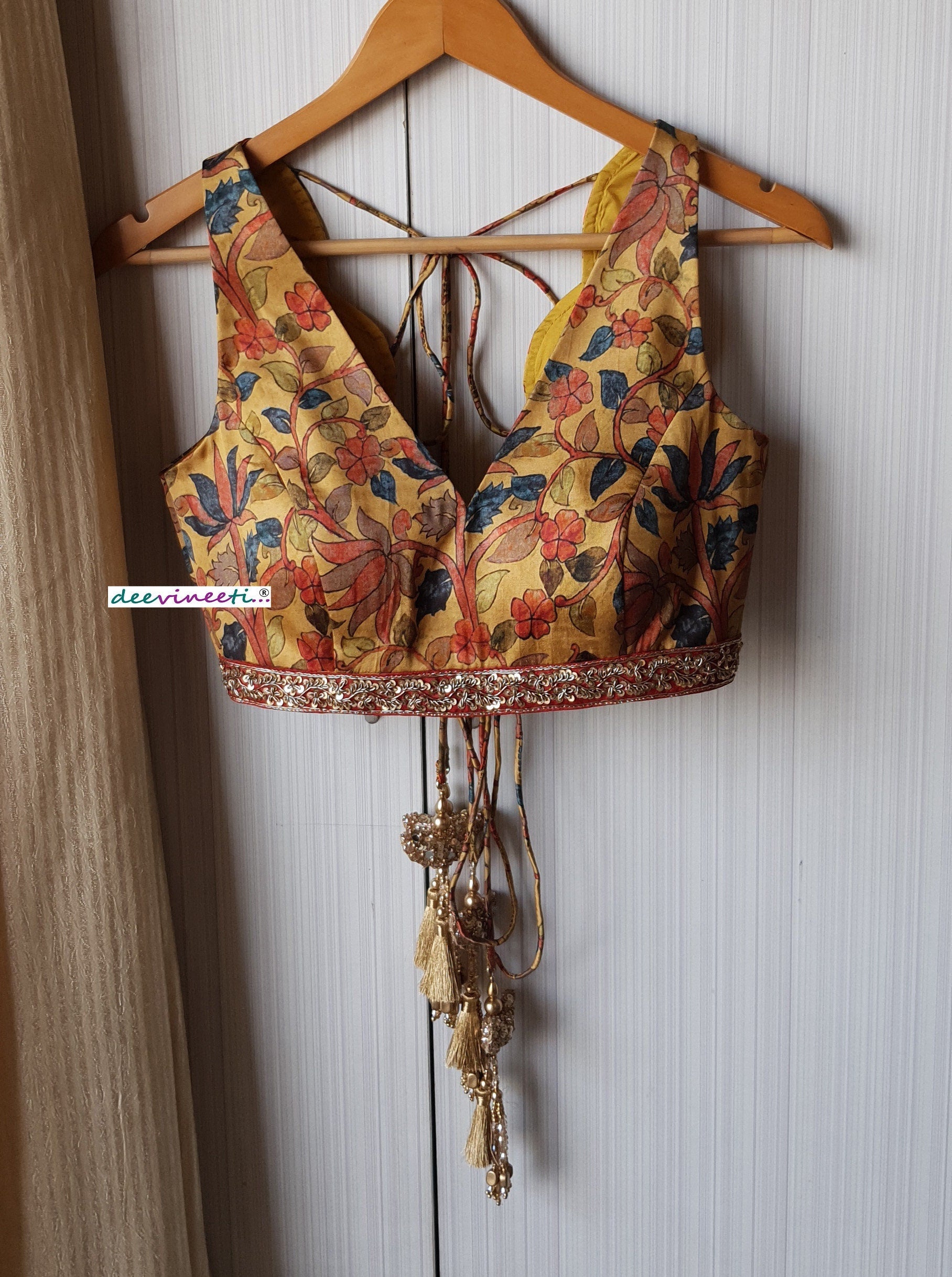 Medallion Yellow Printed Scallop Neck Blouse DVBL_241