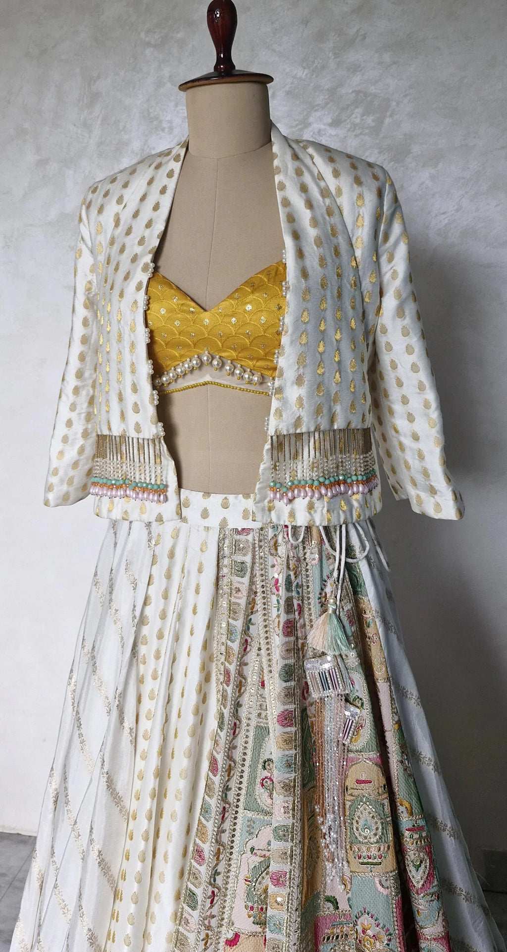 White Brocade Silk Lehenga Choli DVMTD_0302